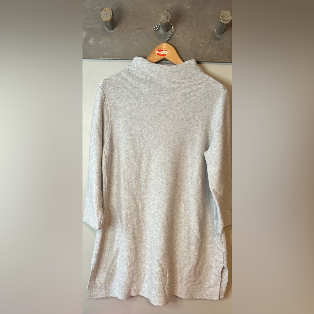 ✌️4 for $20✌️ Minimal tunic length sweater - Picture 2 of 13